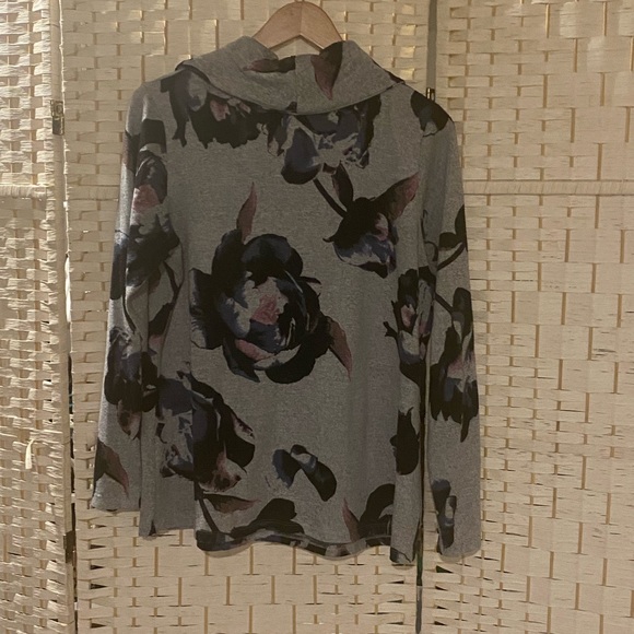 Ricki’s Long Sleeve Cowell Neck Floral Pattern Sweater Size L - Picture 2 of 6